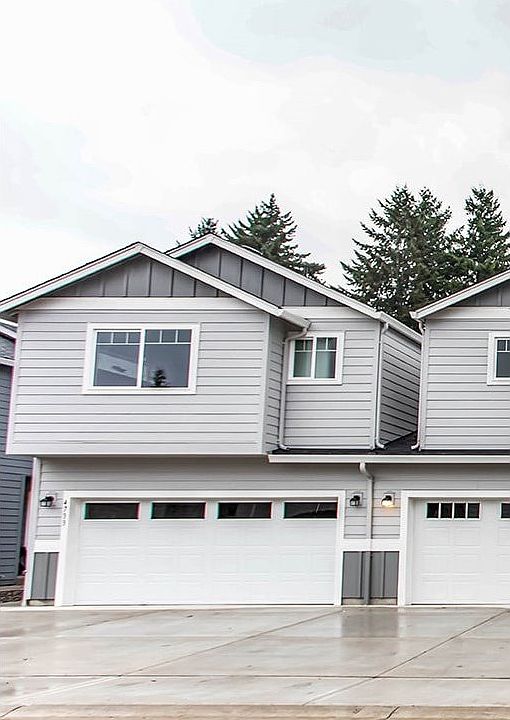 1st image of 4733 NE 37th Ct