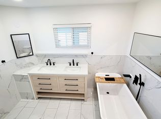 36745 Vista Del Lago St #1, Palmdale, CA 93551