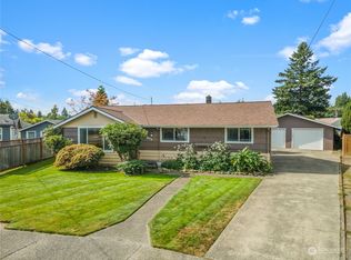 923 E 32nd St, Bremerton, WA 98310