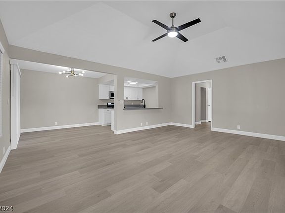 4th image of 211 Misty Isle Ln Unit A