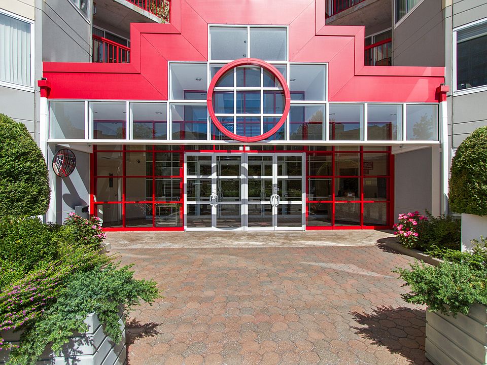 1st image of 10 Stewart Pl APT 6CE