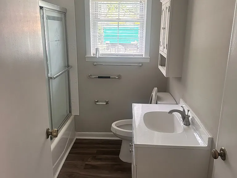 133 Croatan St — Photo 9