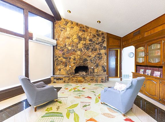 5th image of 2909 Hunters Creek Pl