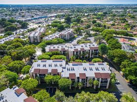 14211 N Kendall Dr