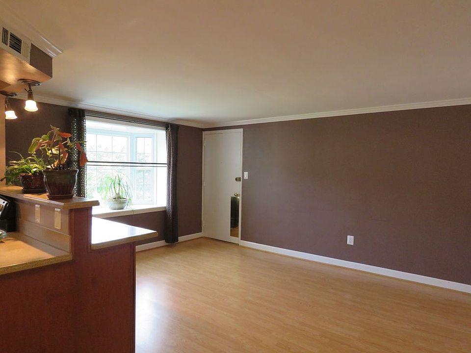1st image of 818 S Arlington Mill Dr APT 104