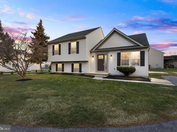 547 Kenan St, Taneytown, MD 21787