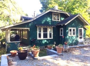 12 Warren Ter, Quincy, MA 02170