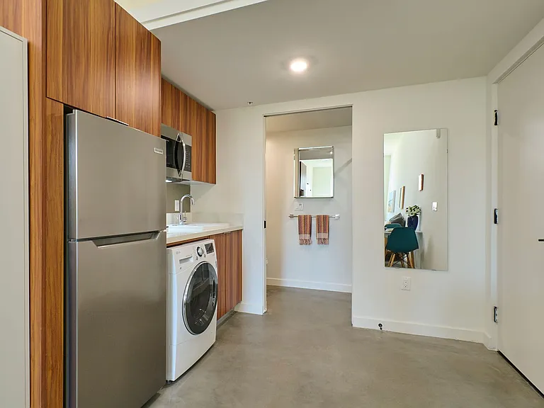 Arroyo LA Designer Studio Community Living — Photo 28