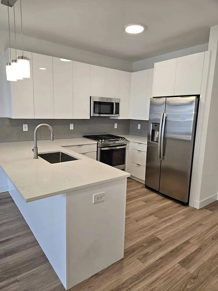 1 bed, 650 sqft, $1,950 — Photo 1