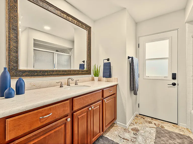 1570 S La Verne Way — Photo 19