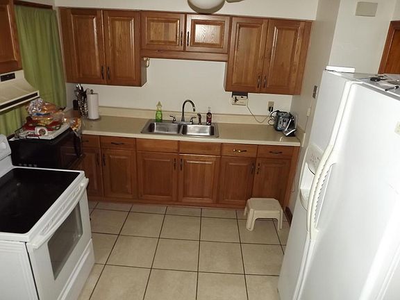 5th image of 4334 Longwood Ave NW