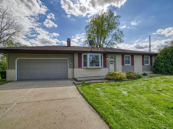 116 E Jadewood St, Morton, IL 61550