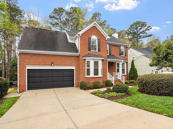 3rd image of 2628 Crofton Springs Dr