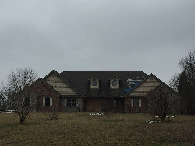 1st image of 661 Sunnybrook Dr