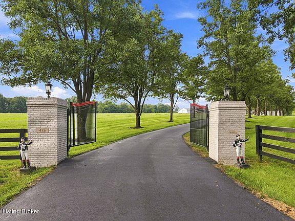 5th image of 486 Chesterfield Way