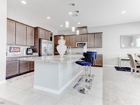 5th image of 296 Knight Aiden Ave