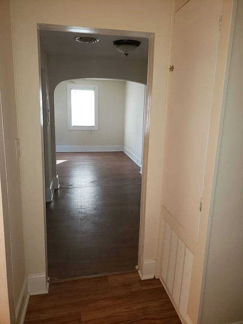 1902 Myrtle Street — Photo 1