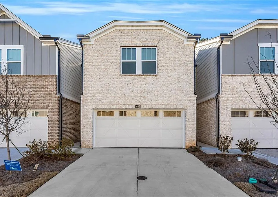 1645 Villageside Ct