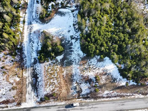 100 Amber Drive, Whitbourne, NL A0B3K0