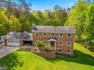 9045 Forestview Dr, Manassas, VA 20112
