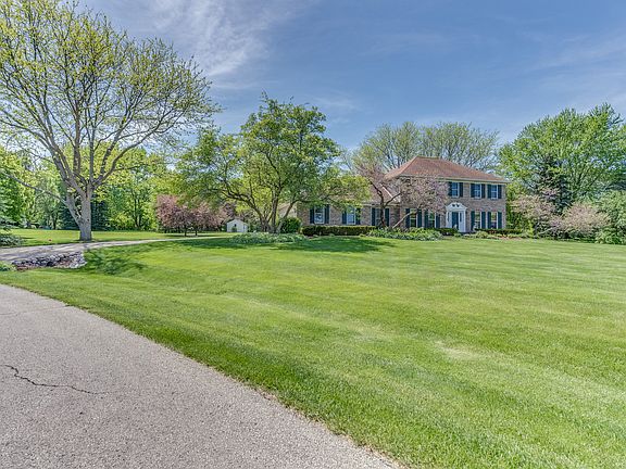 2nd image of 6N550 Juniper Ct
