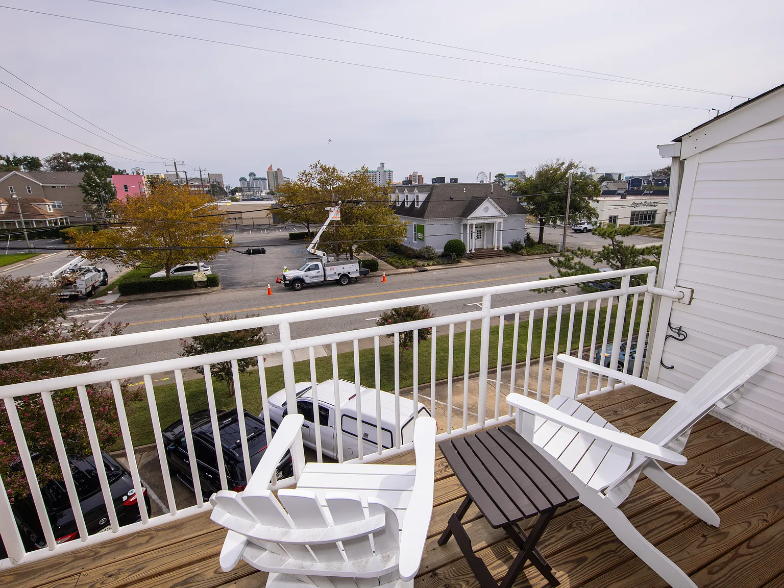 2 bed, 2.5 bath, 1205 sqft, $2,350 — Photo 2