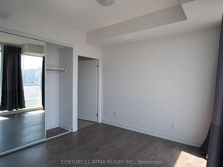 297 College St #1209 — Photo 10
