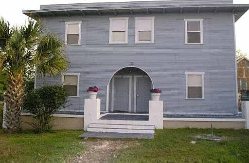 1st image of 402 E Dewey Pl APT 4