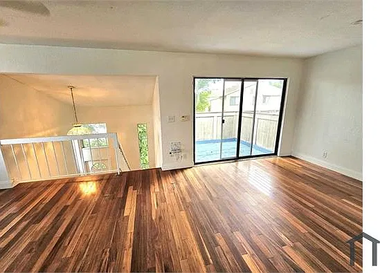 3 bed, 1080 sqft, $2,765 — Photo 2