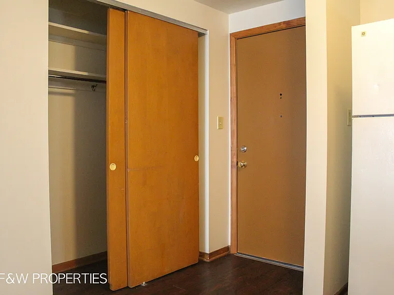 1075 Bryden Road — Photo 9