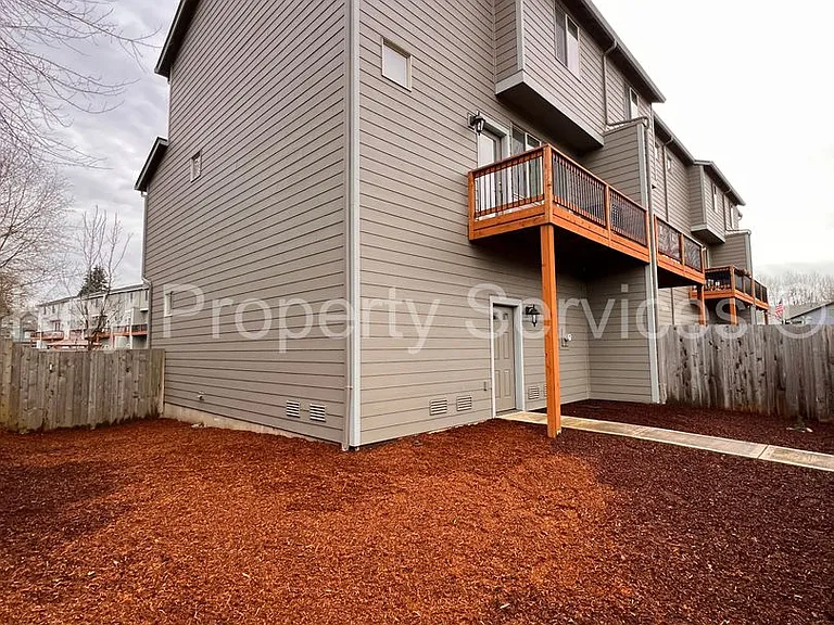 174 Loganberry Ct — Photo 20