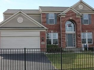 744 Porter Cir, Lindenhurst, IL 60046