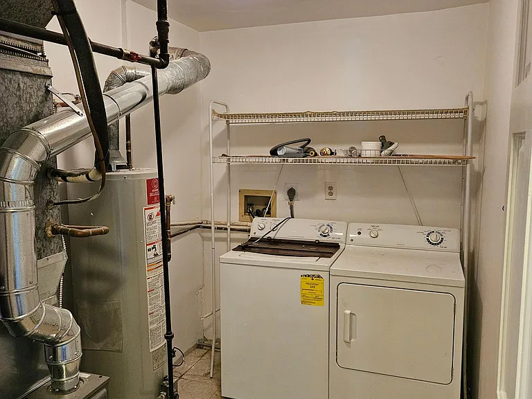 32 Holly Ct #32 — Photo 17