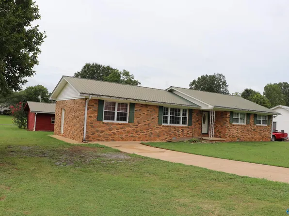 254 Hillsdale Dr, Scottsboro, AL 35769