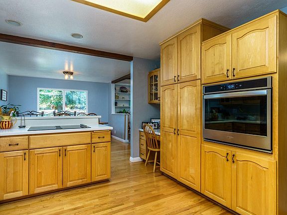 5th image of 14772 Lakeside Dr