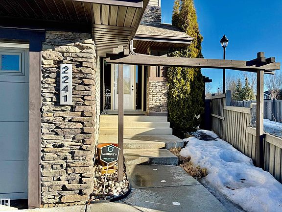 3rd image of 2241 Austin Way SW