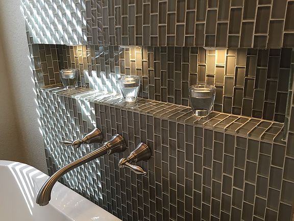 Master bath spout