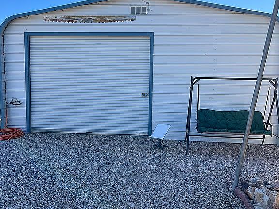 3rd image of 311 N Moon Mountain Ave