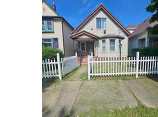 5808 McClellan St, Detroit, MI 48213