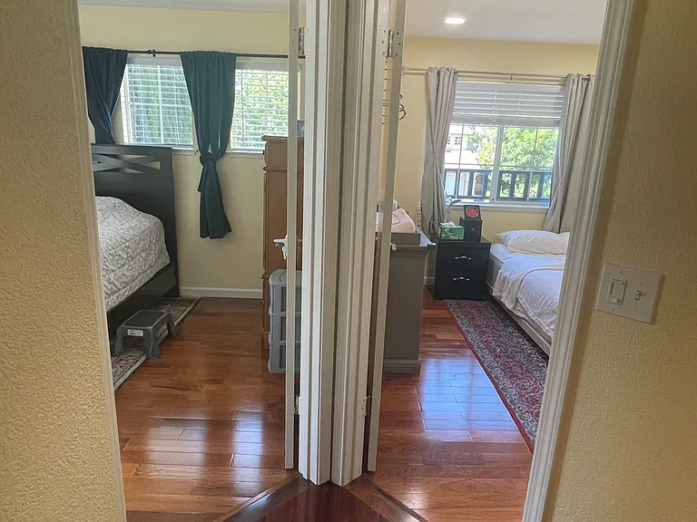 9425 Village Tree Dr — Photo 31