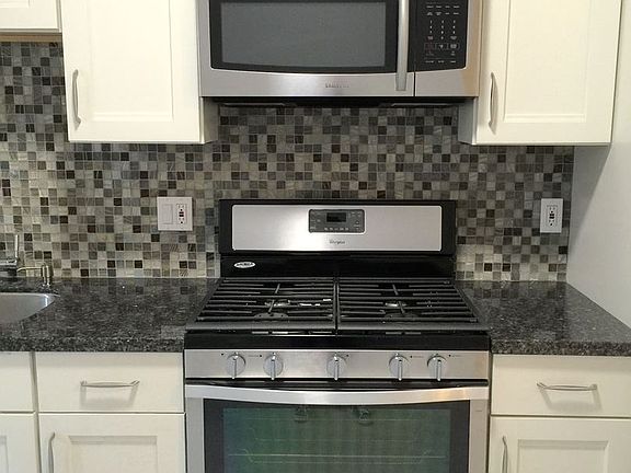 2nd image of 1417 Broderick St
