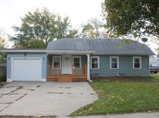 661 Orange St, Elgin, IL 60123