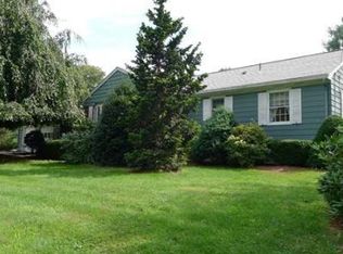 1 Puritan Rd, Wenham, MA 01984
