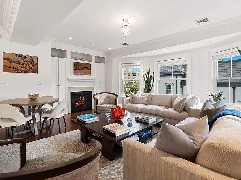 250 Milbank Ave #B — Photo 18