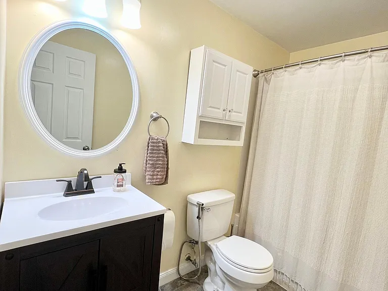 6841 Stonehurst Dr — Photo 15
