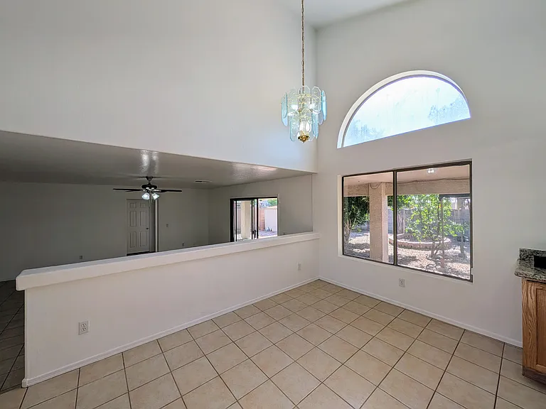 6416 N 78th Ln — Photo 10
