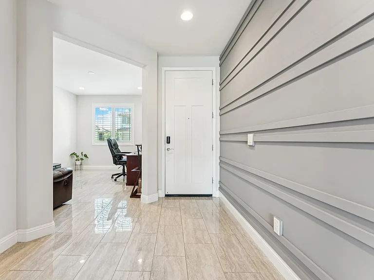 8754 W San Juan Ave — Photo 18