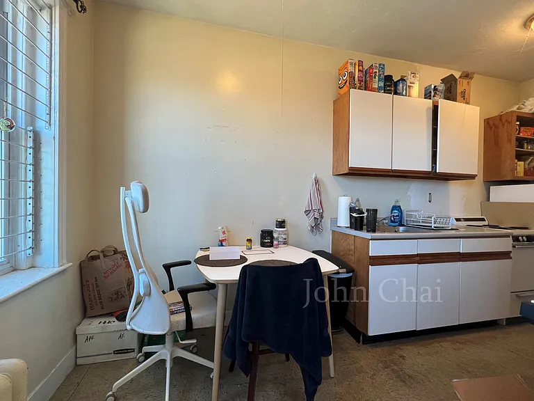 225 Kelton St #15 — Photo 11