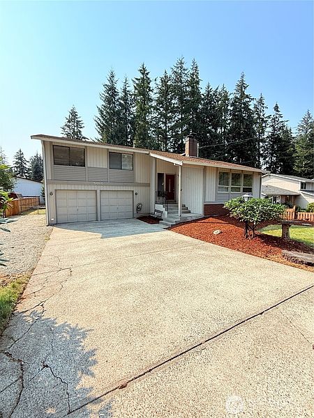 2nd image of 5010 84th Avenue W