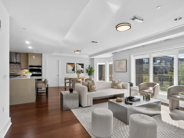 100 Eton Row #302, Weehawken, NJ 07086